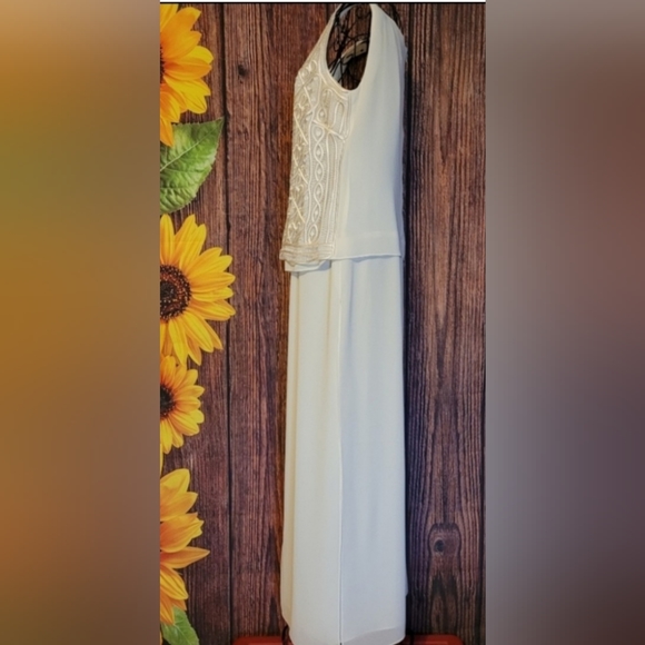 R&M Richards Sleeveless Sheath Dress - Picture 4 of 11